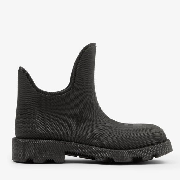 NEW Burberry Men's Black Rubber Marsh Low Boots size EU 44 $820.00 (with box) - Picture 1 of 16
